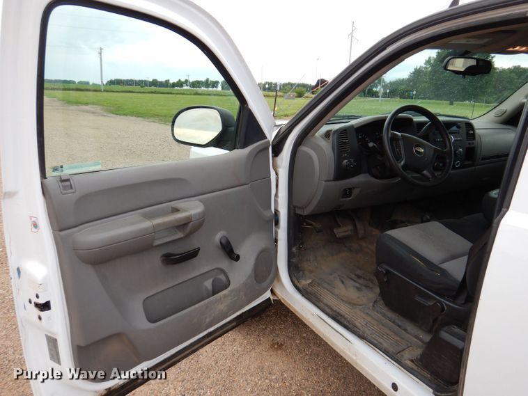 image for item JO9050 2009 Chevrolet Silverado 1500  Ext. Cab pickup truck