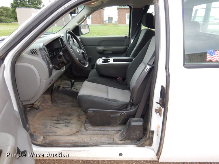 image for item JO9050 2009 Chevrolet Silverado 1500  Ext. Cab pickup truck