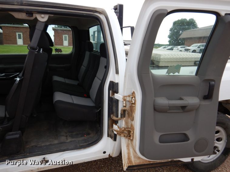 image for item JO9050 2009 Chevrolet Silverado 1500  Ext. Cab pickup truck