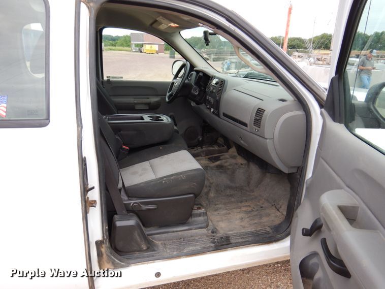 image for item JO9050 2009 Chevrolet Silverado 1500  Ext. Cab pickup truck