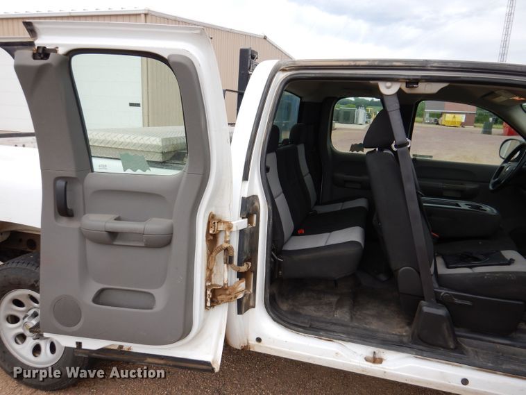 image for item JO9050 2009 Chevrolet Silverado 1500  Ext. Cab pickup truck