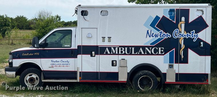 image for item JX9286 2015 Chevrolet Express G3500  ambulance
