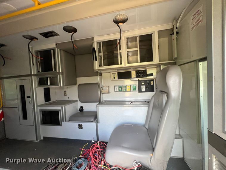 image for item JX9286 2015 Chevrolet Express G3500  ambulance