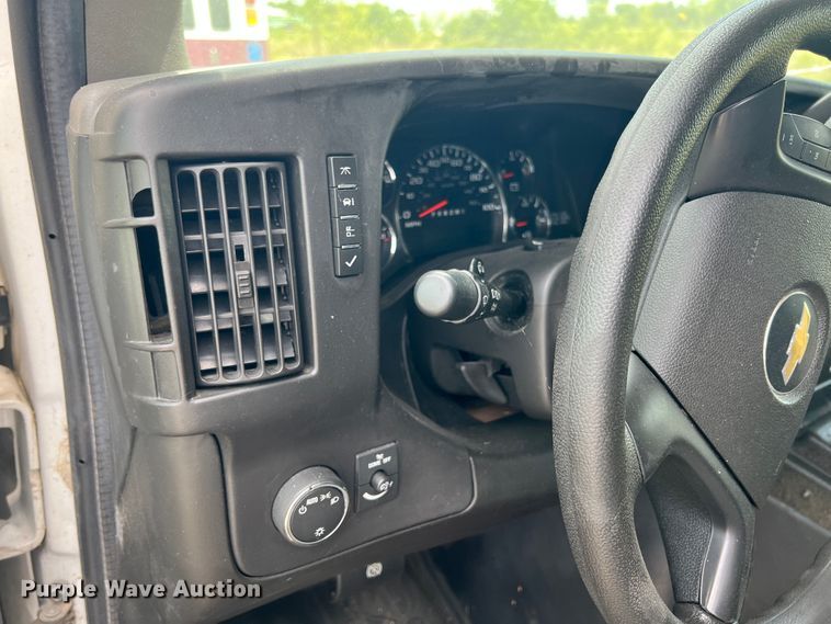 image for item JX9286 2015 Chevrolet Express G3500  ambulance