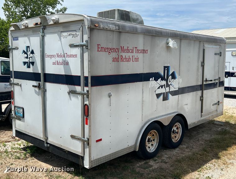 image for item JX9287 2005 Doolittle  enclosed cargo trailer