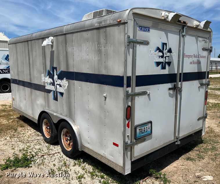 image for item JX9287 2005 Doolittle  enclosed cargo trailer