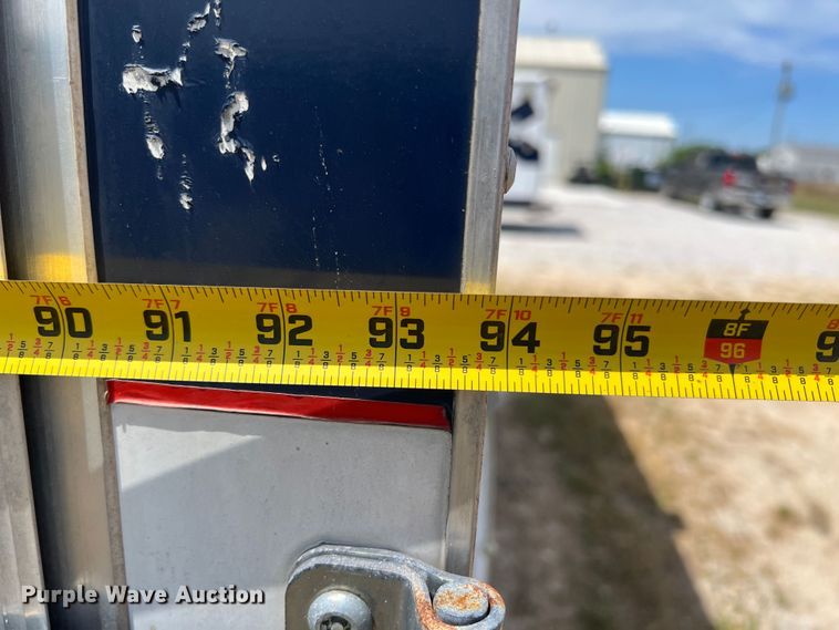 image for item JX9287 2005 Doolittle  enclosed cargo trailer