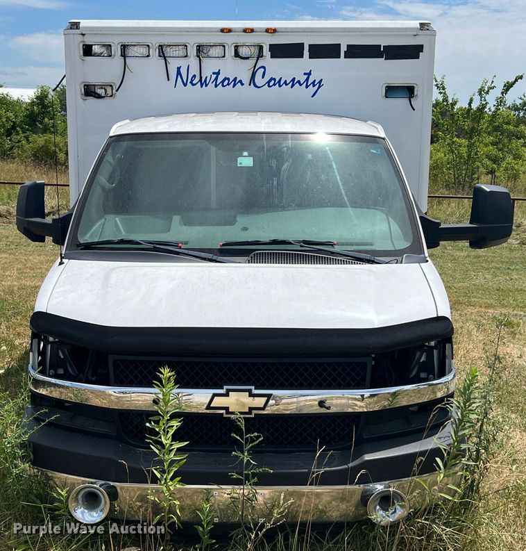image for item JX9288 2013 Chevrolet Express G3500  ambulance
