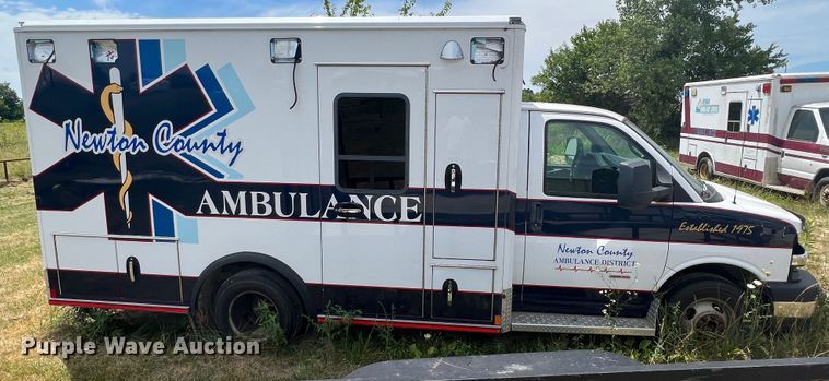 image for item JX9288 2013 Chevrolet Express G3500  ambulance