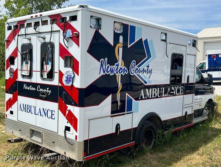 image for item JX9288 2013 Chevrolet Express G3500  ambulance