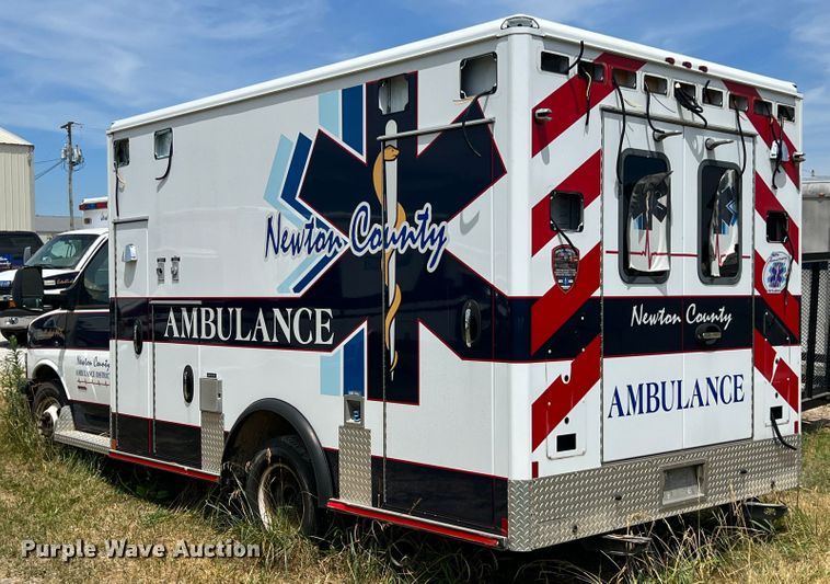 image for item JX9288 2013 Chevrolet Express G3500  ambulance