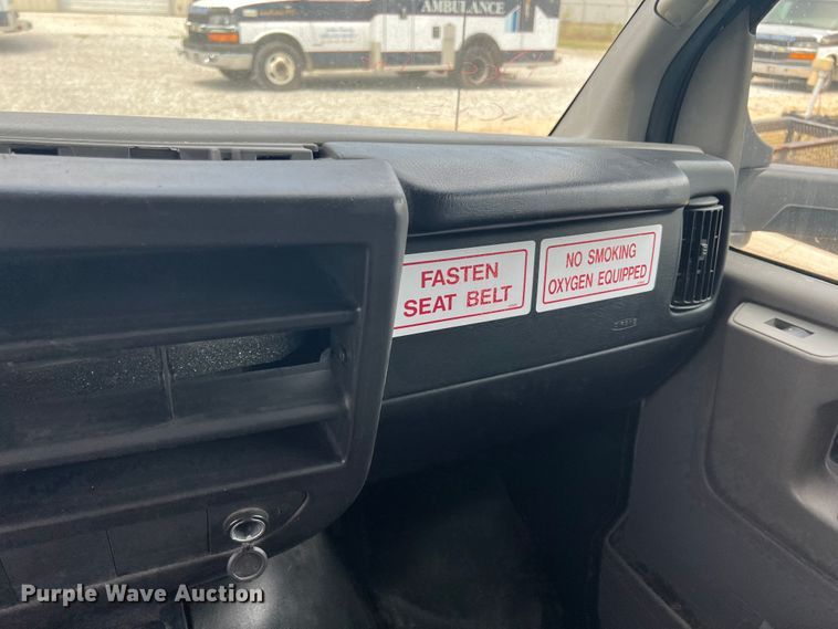 image for item JX9288 2013 Chevrolet Express G3500  ambulance