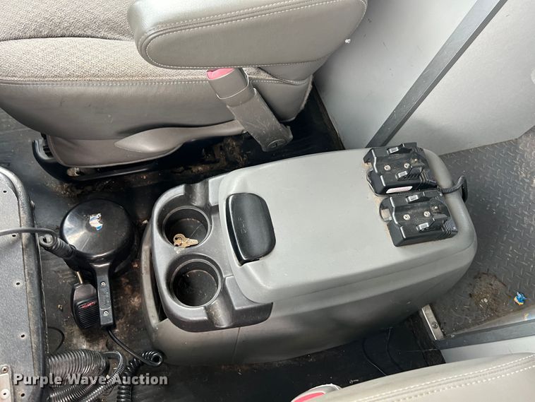 image for item JX9288 2013 Chevrolet Express G3500  ambulance