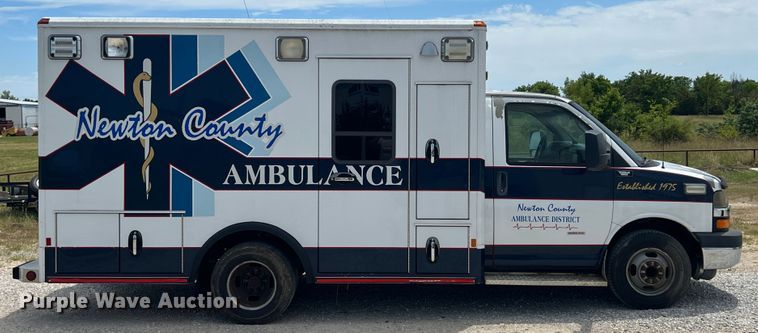 image for item JX9289 2009 Chevrolet Express 3500  ambulance