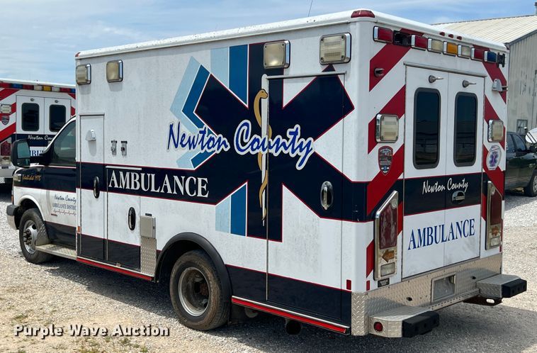 image for item JX9289 2009 Chevrolet Express 3500  ambulance