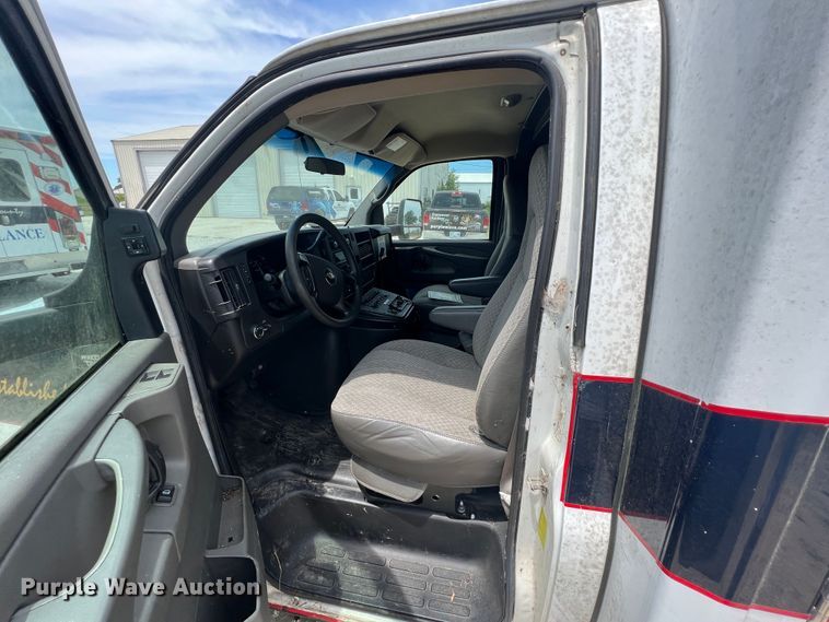 image for item JX9289 2009 Chevrolet Express 3500  ambulance