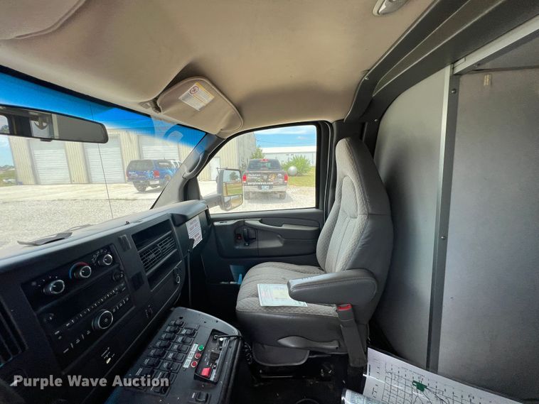 image for item JX9289 2009 Chevrolet Express 3500  ambulance