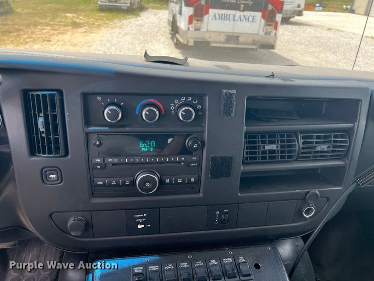 image for item JX9289 2009 Chevrolet Express 3500  ambulance