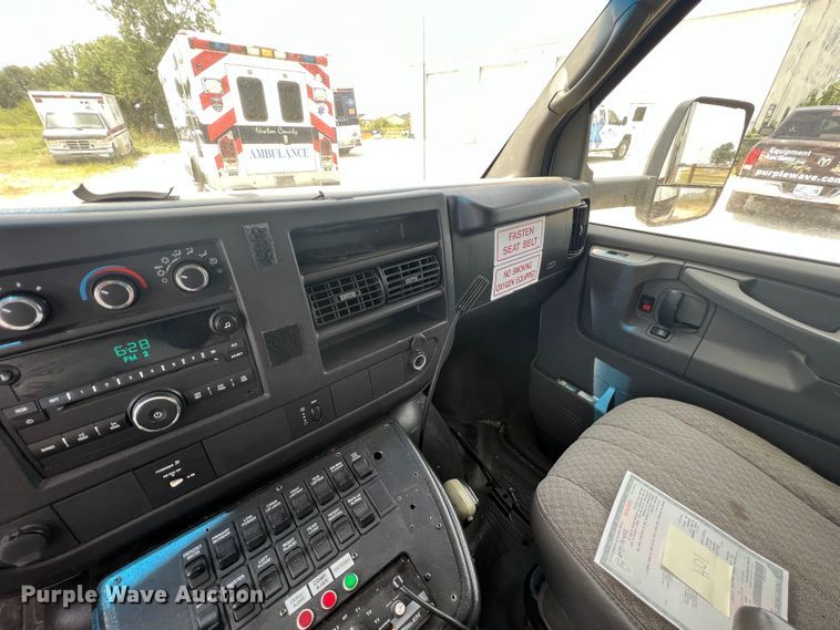 image for item JX9289 2009 Chevrolet Express 3500  ambulance