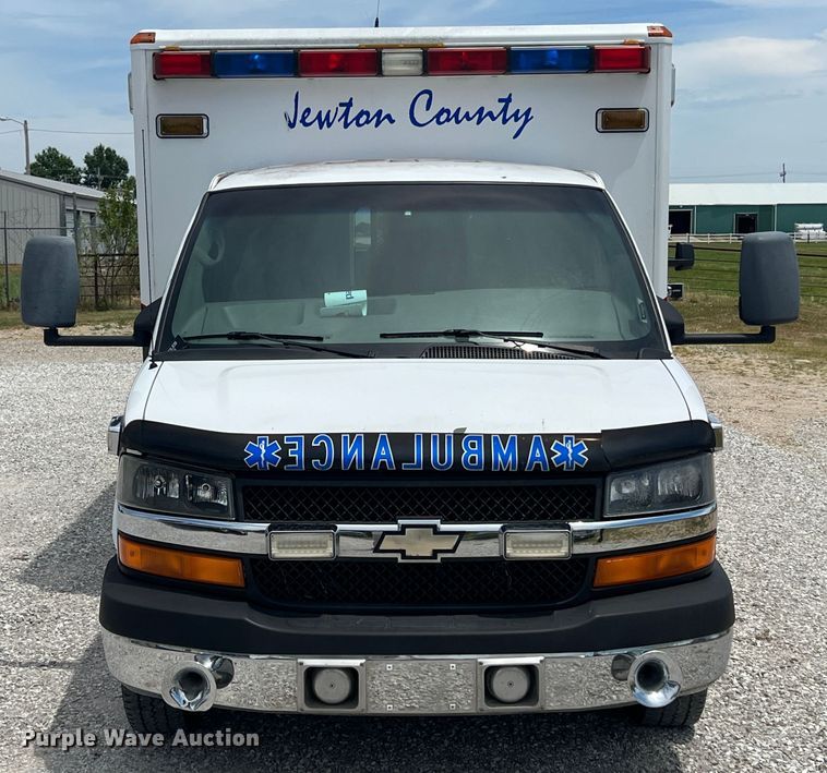 image for item JX9290 2007 Chevrolet Express G3500  ambulance