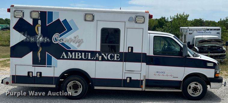 image for item JX9290 2007 Chevrolet Express G3500  ambulance