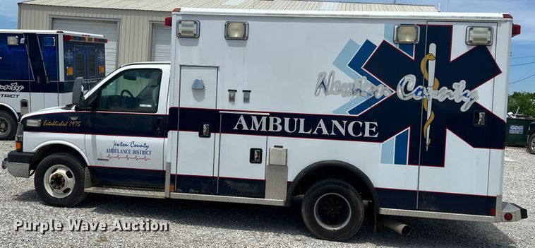 image for item JX9290 2007 Chevrolet Express G3500  ambulance