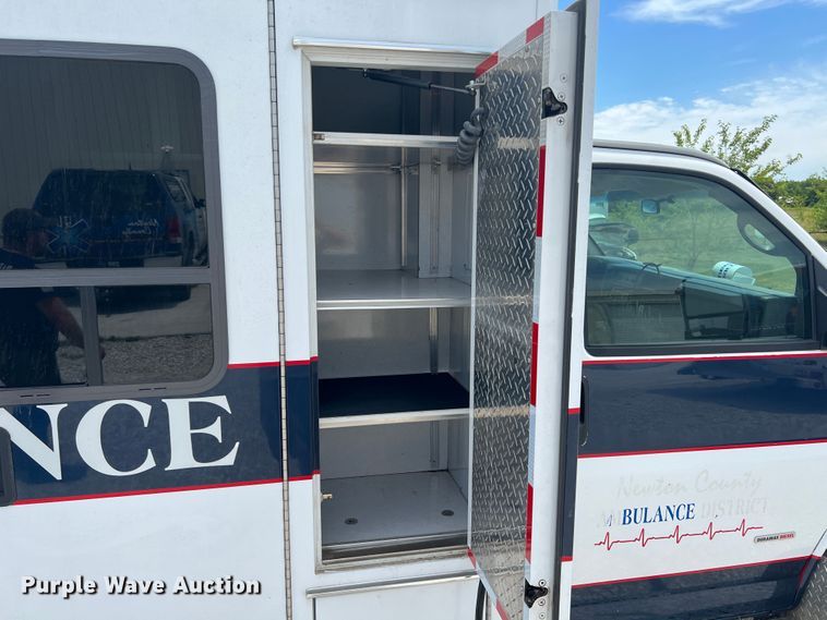 image for item JX9290 2007 Chevrolet Express G3500  ambulance