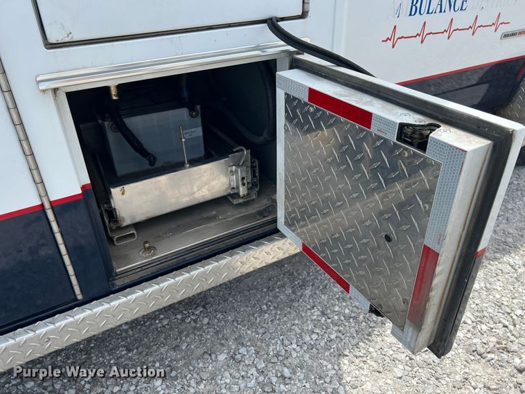 image for item JX9290 2007 Chevrolet Express G3500  ambulance