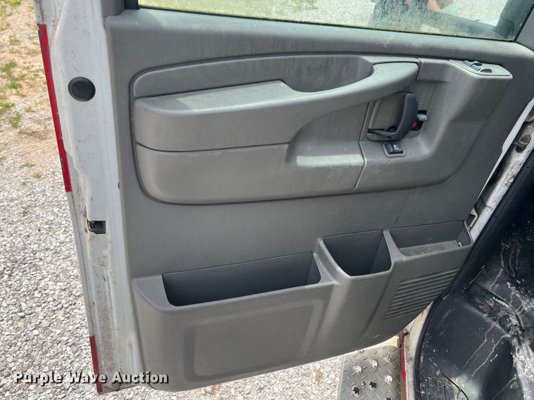 image for item JX9290 2007 Chevrolet Express G3500  ambulance