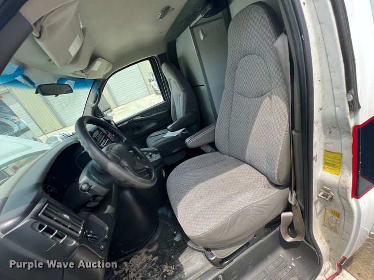 image for item JX9290 2007 Chevrolet Express G3500  ambulance