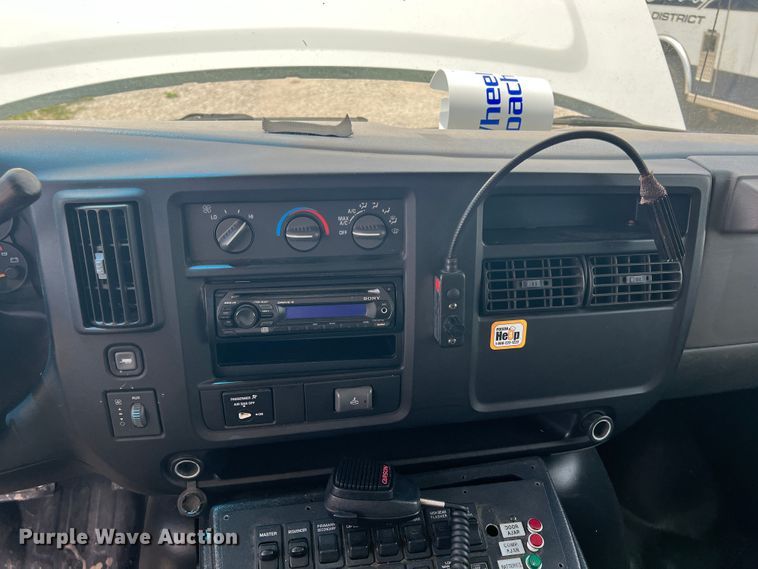 image for item JX9290 2007 Chevrolet Express G3500  ambulance