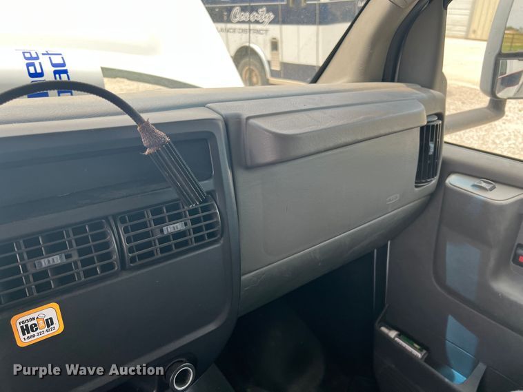 image for item JX9290 2007 Chevrolet Express G3500  ambulance