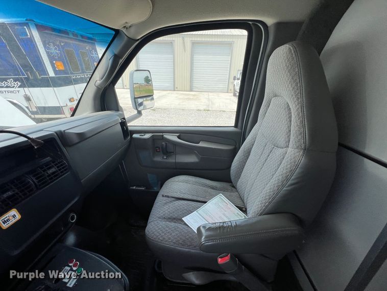 image for item JX9290 2007 Chevrolet Express G3500  ambulance