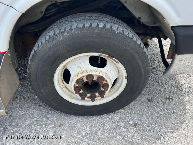 image for item JX9290 2007 Chevrolet Express G3500  ambulance