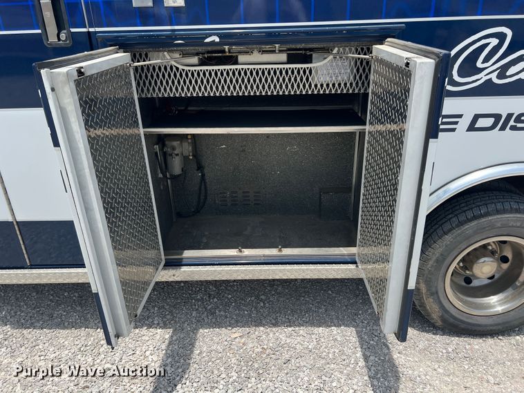 image for item JX9291 2001 Ford E450 Super Duty  ambulance