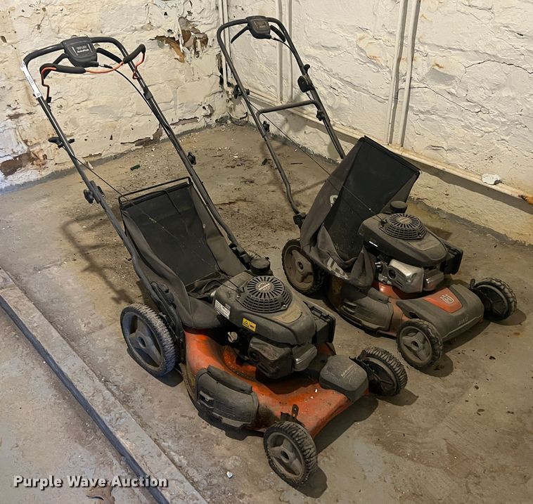 image for item JX9293 (2) lawn mowers