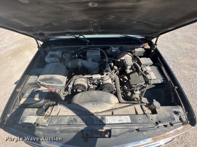 image for item JX9298 1999 Chevrolet Suburban 1500  SUV