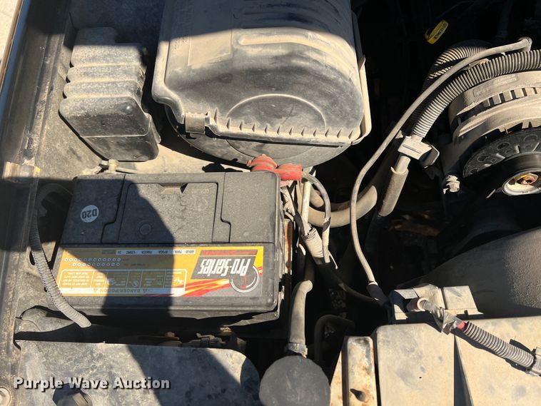 image for item JX9298 1999 Chevrolet Suburban 1500  SUV