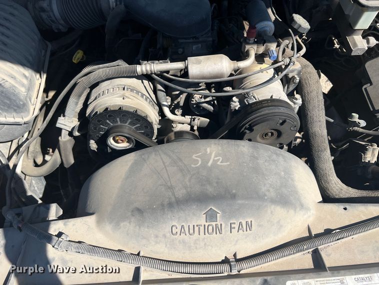 image for item JX9298 1999 Chevrolet Suburban 1500  SUV