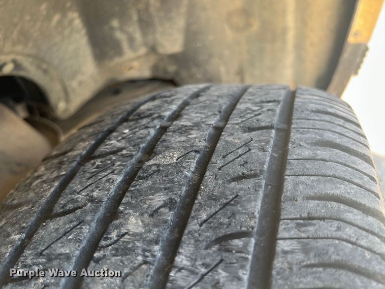 image for item JX9298 1999 Chevrolet Suburban 1500  SUV