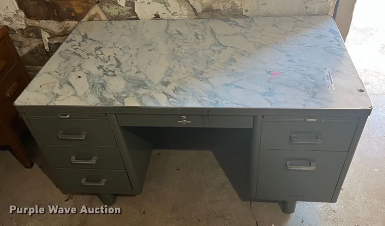 image for item JX9305 (7) desks