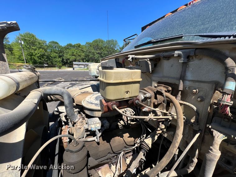 image for item JX9314 1991 Chevrolet Kodiak C5500  dump truck