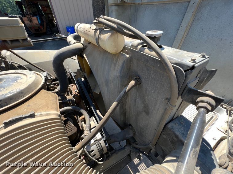 image for item JX9314 1991 Chevrolet Kodiak C5500  dump truck