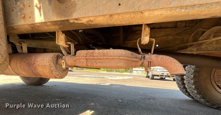 image for item JX9314 1991 Chevrolet Kodiak C5500  dump truck