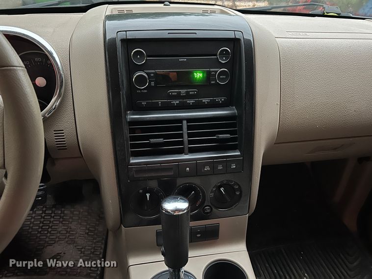 image for item KD9013 2008 Ford Explorer  SUV