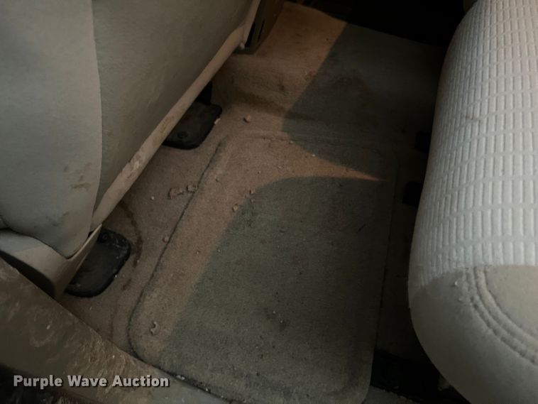 image for item KD9013 2008 Ford Explorer  SUV