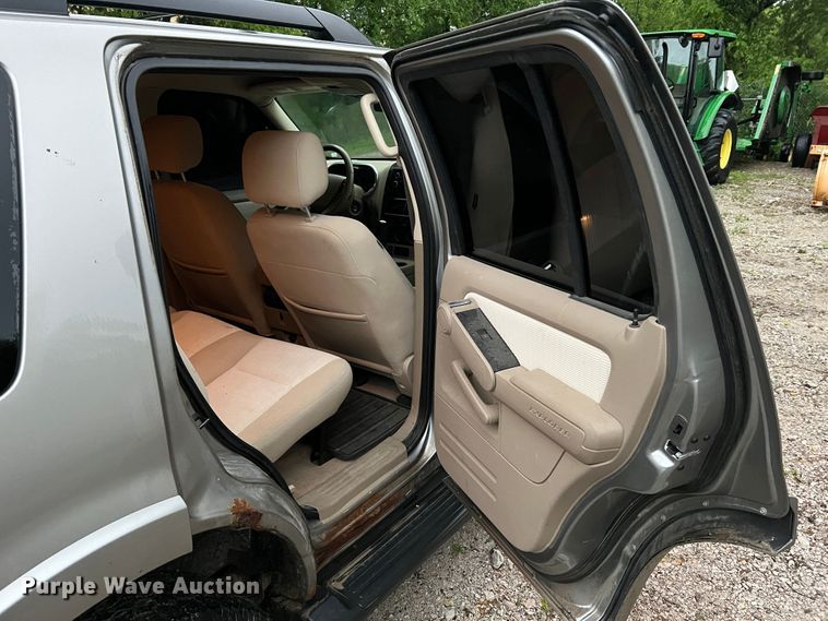 image for item KD9013 2008 Ford Explorer  SUV