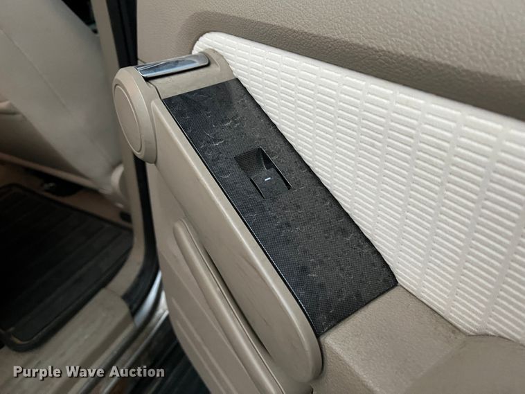 image for item KD9013 2008 Ford Explorer  SUV