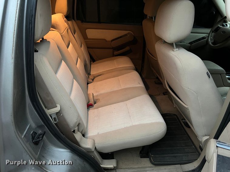 image for item KD9013 2008 Ford Explorer  SUV