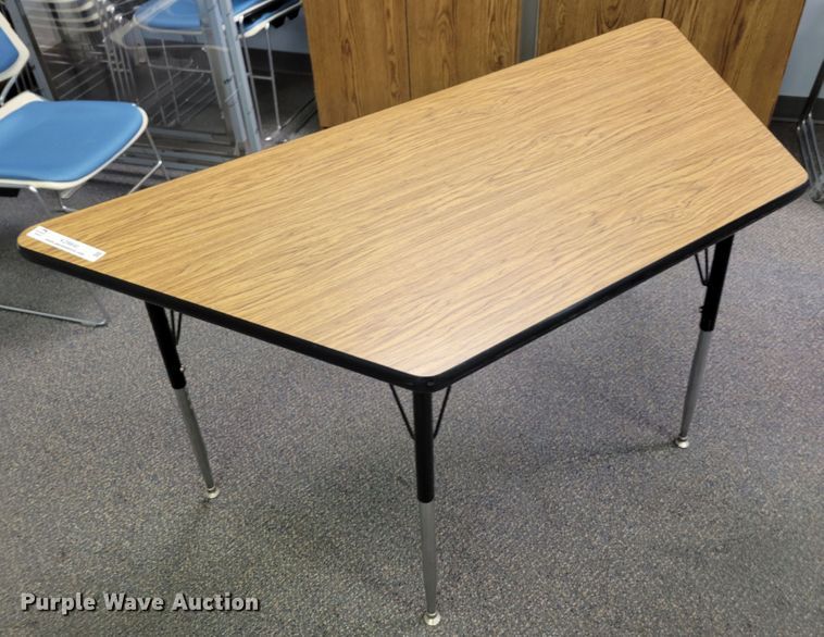 image for item KD9840 Table
